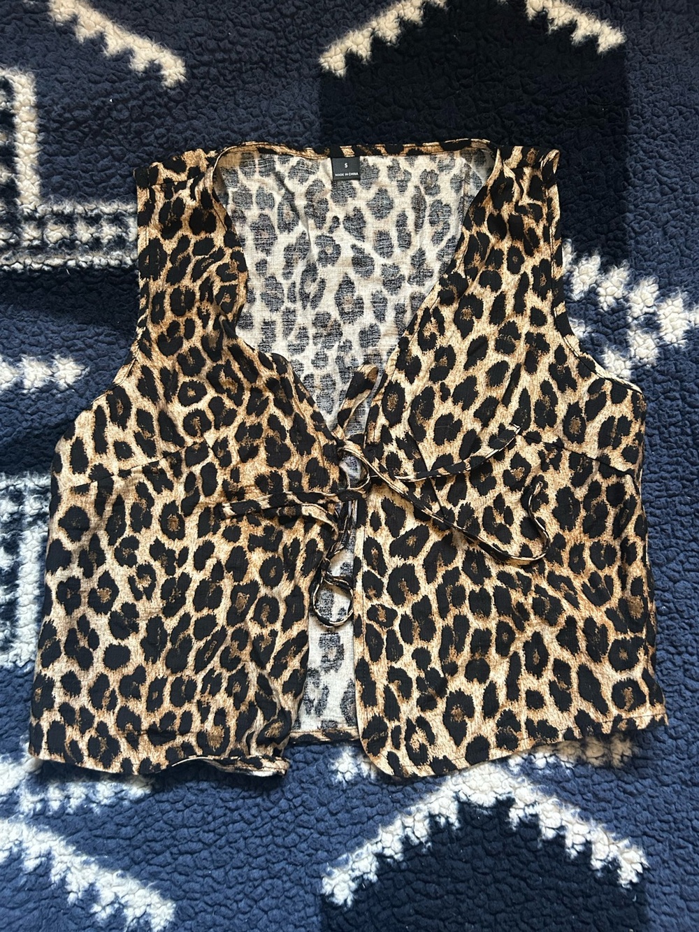 Leopard print vest shirt